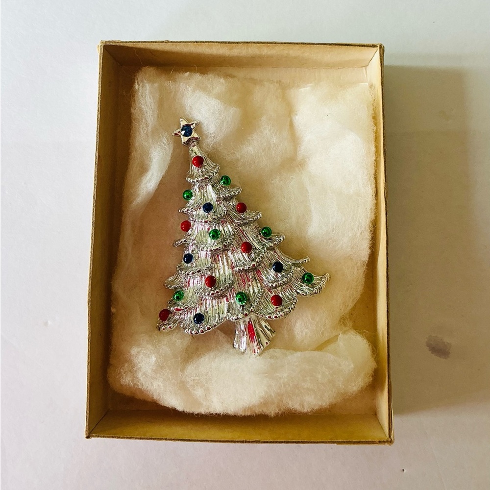 Vintage Gerry’s. silver toned Christmas Tree, Enamel Ornaments